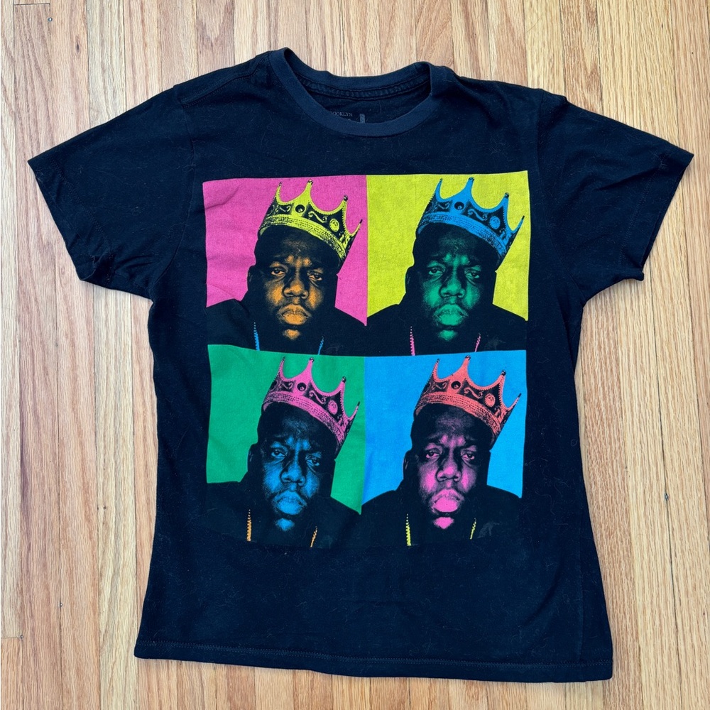 The Notorious B.I.G. crown colourful shirt 👑 Biggie